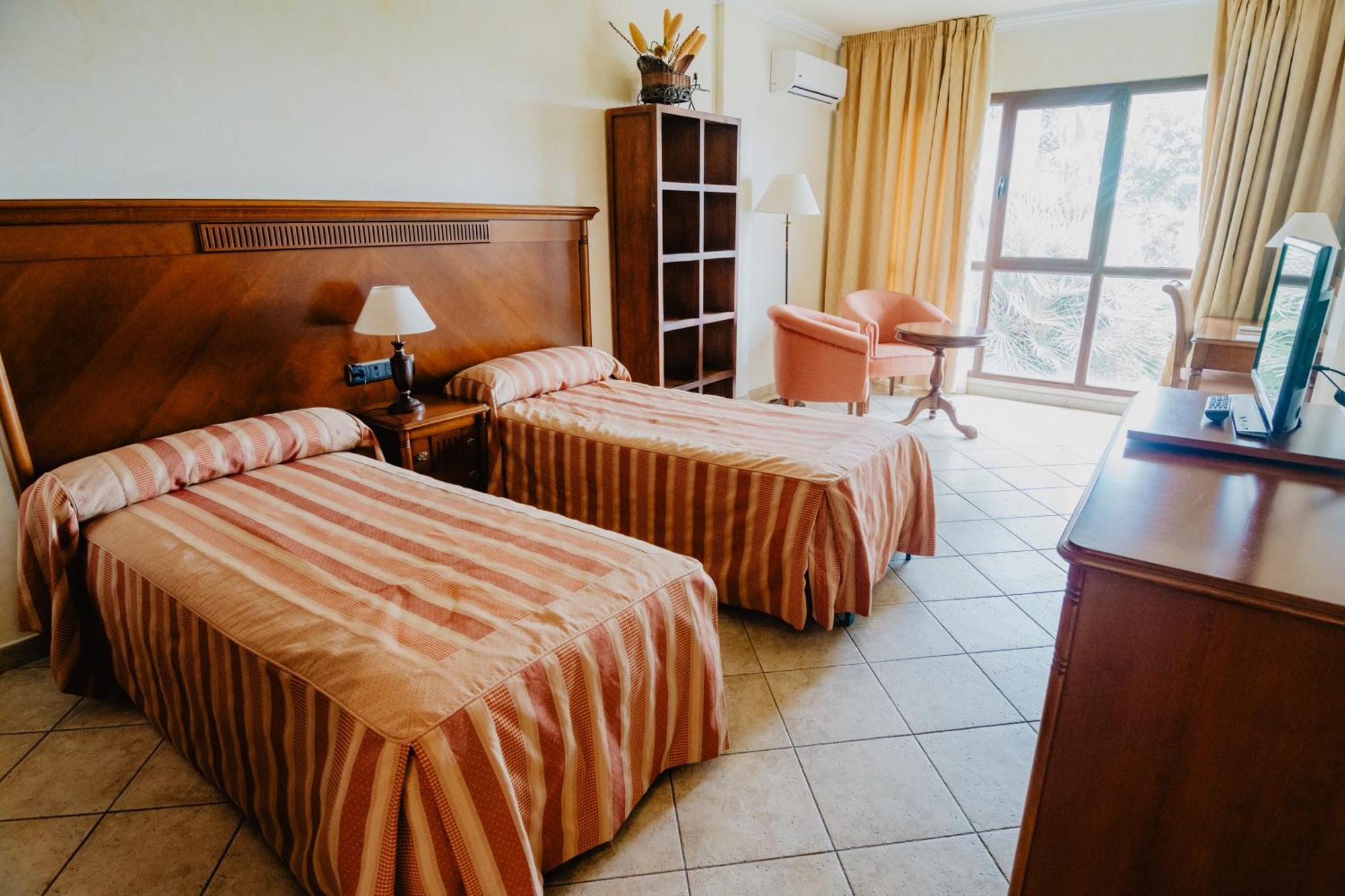 Hotel Hacienda Don Manuel Granja de Torrehermosa Zewnętrze zdjęcie